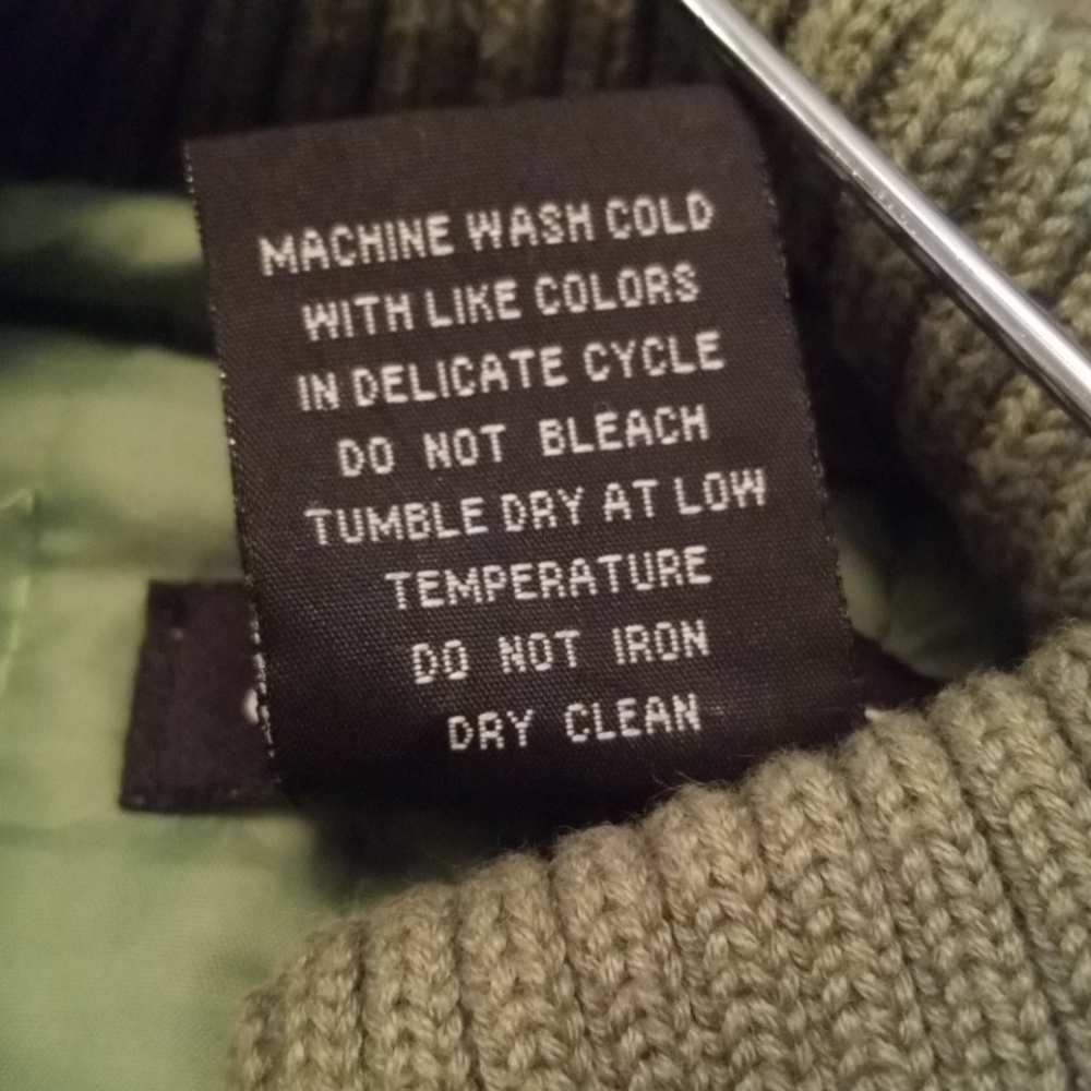 E. Studio Thin Style Puffer Coat, sz Large - Picture 5 of 6